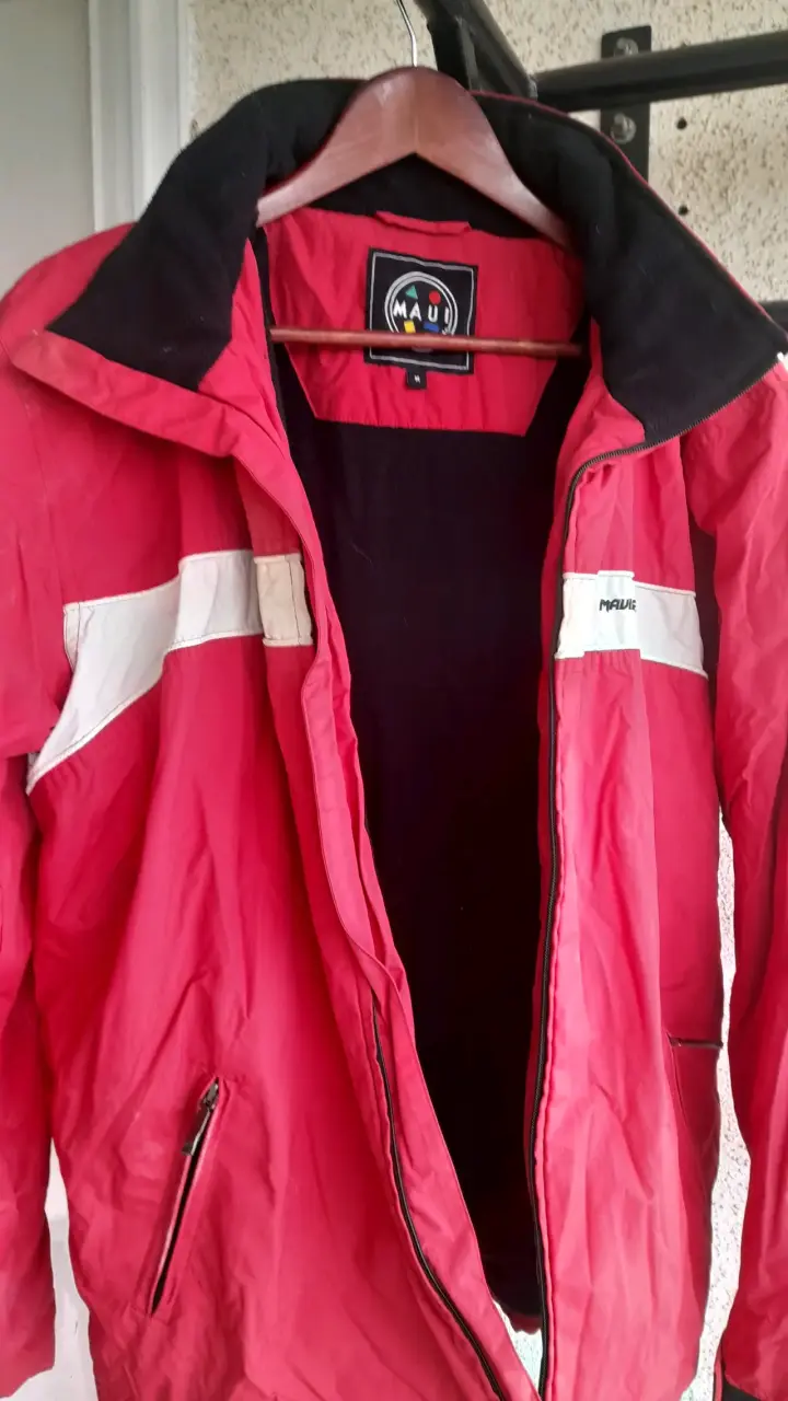 Chaqueta roja Maui con detalles - 3