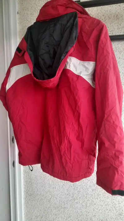 Chaqueta roja Maui con detalles - miniatura 4