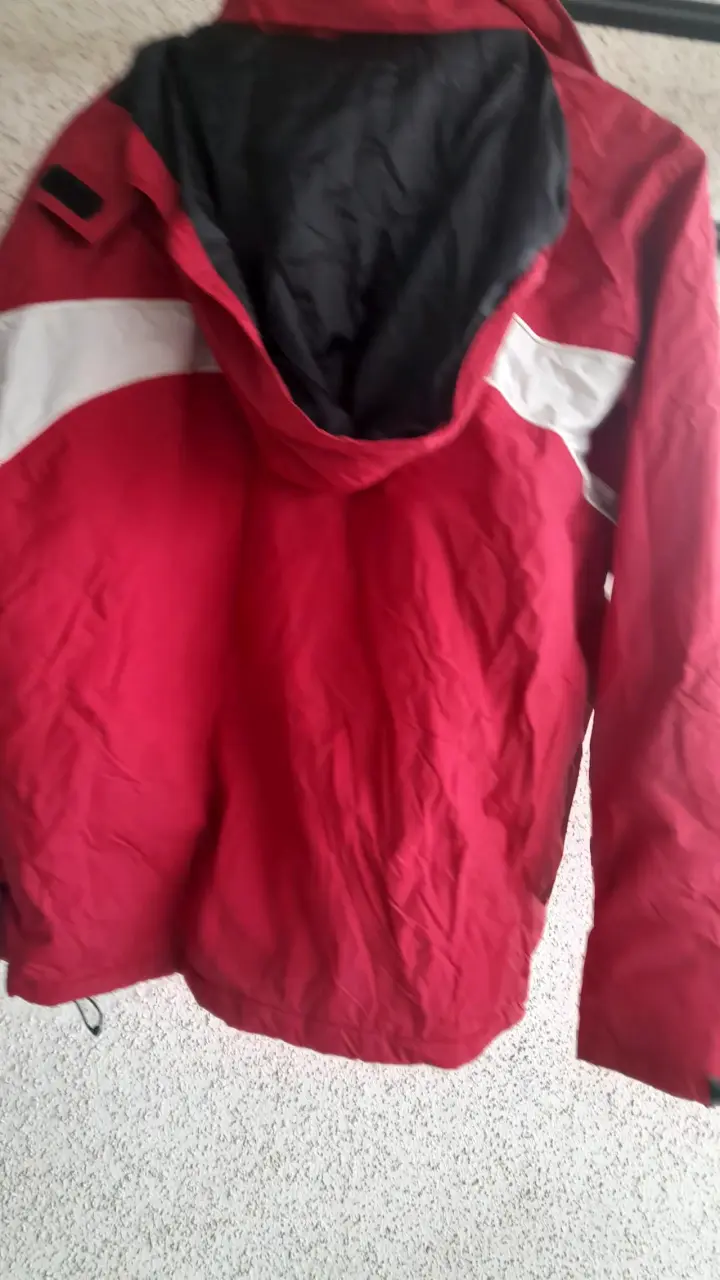 Chaqueta roja Maui con detalles - 5