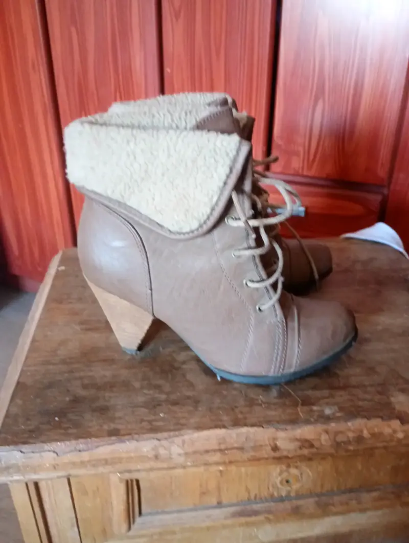 Botines de cuero marrón con forro - 2