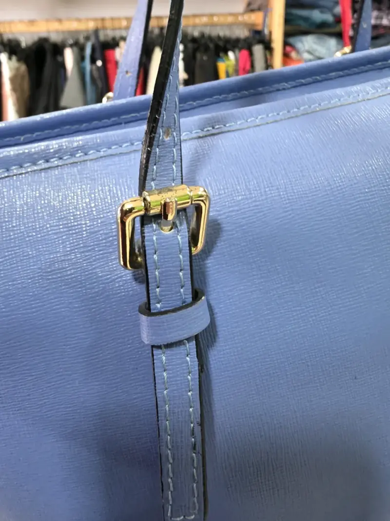 Bolso azul clásico - 2