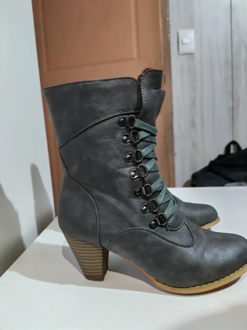 Botines gris con cordones - 4