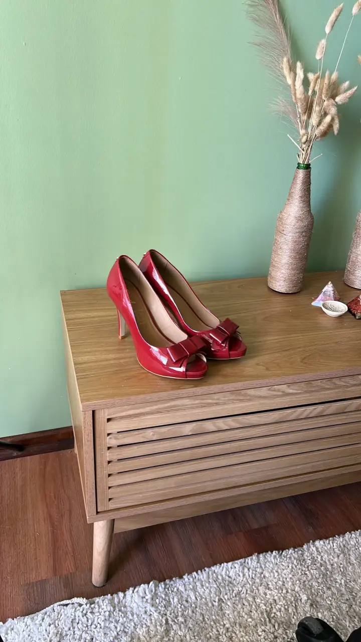 Zapatos rojos con moño - 2