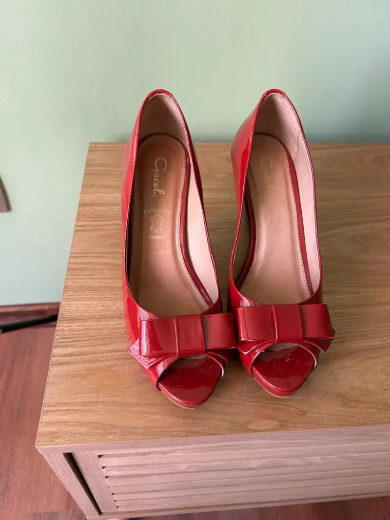 Zapatos rojos con moño - 5