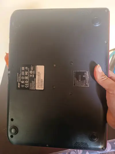 mini laptop rosa - miniatura 3