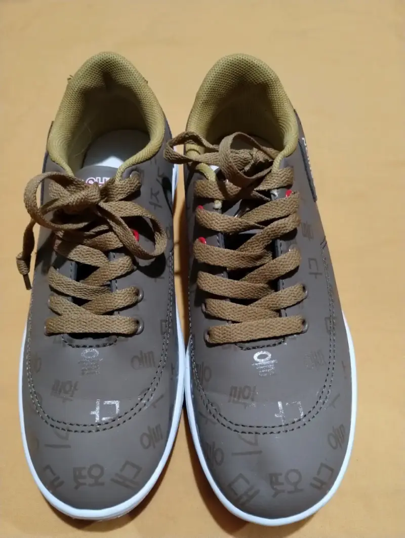Zapatillas deportivas grises - 2