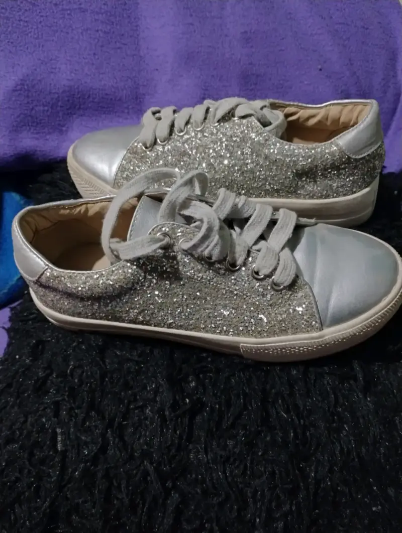 Zapatillas plateadas brillantes - 2