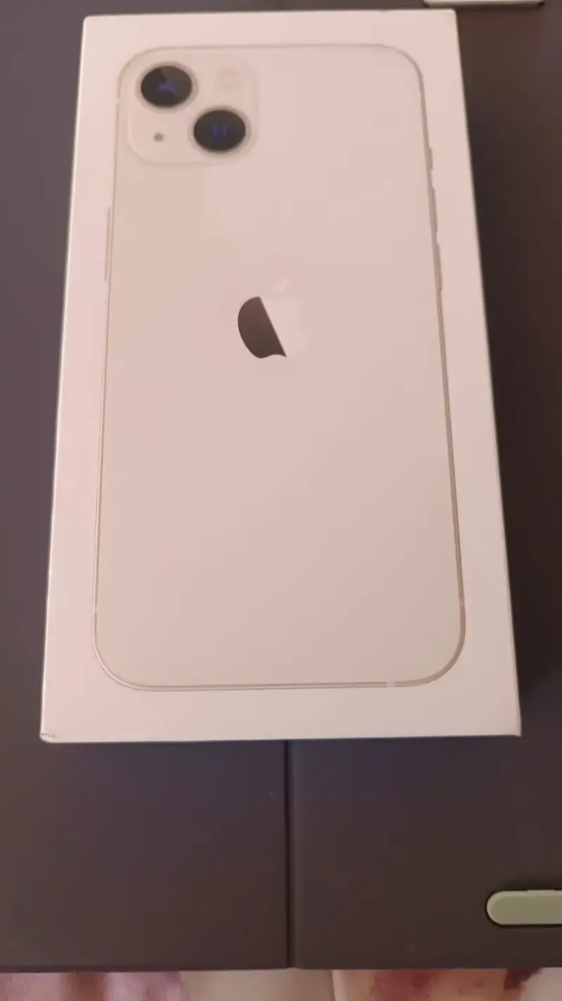 iPhone 13 blanco 128 GB - 1