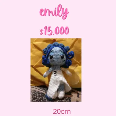 Muñeca amigurumi azul - miniatura 1