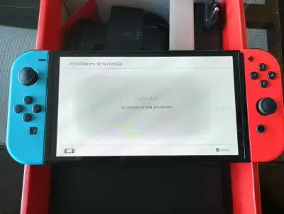 Nintendo Switch OLED+ juego Mario Kart y SD 64 gb - miniatura 6
