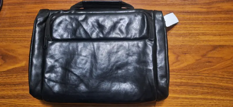 Maletín negro Case Logic retro - 2