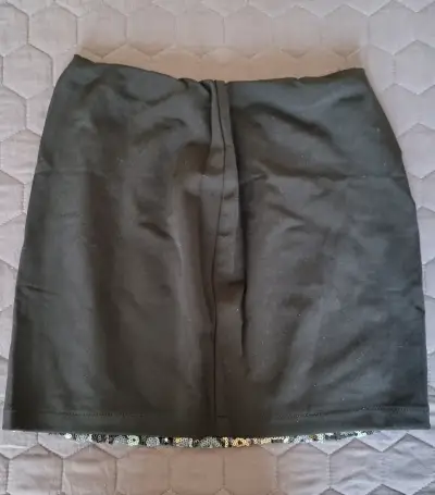 Falda corta con lentejuelas talla M elasticada - miniatura 2