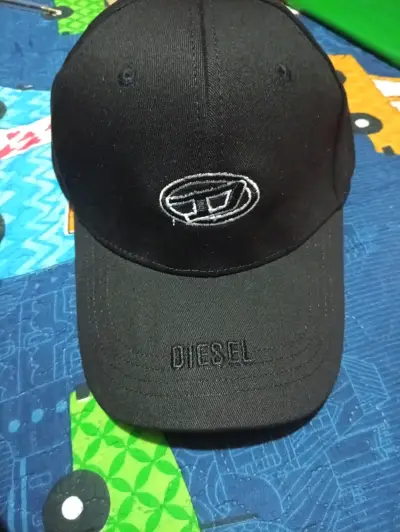 Gorra negra Diesel bordada - miniatura 1