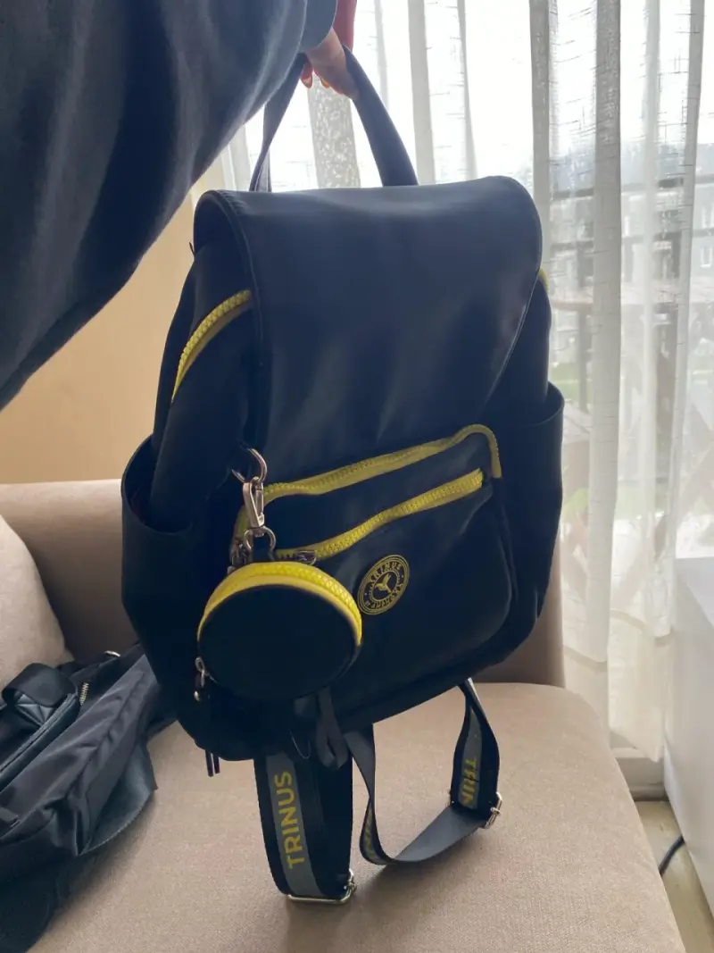 Mochila negra Trinus - 2