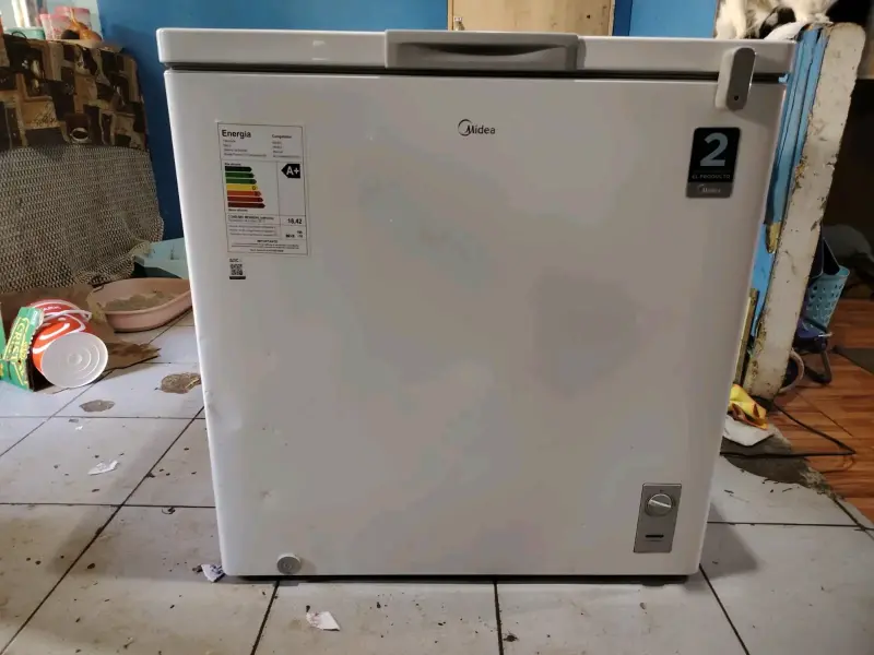 Congelador MIDEA 198L - 6