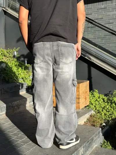 Pantalones cargo grises para hombre - miniatura 2
