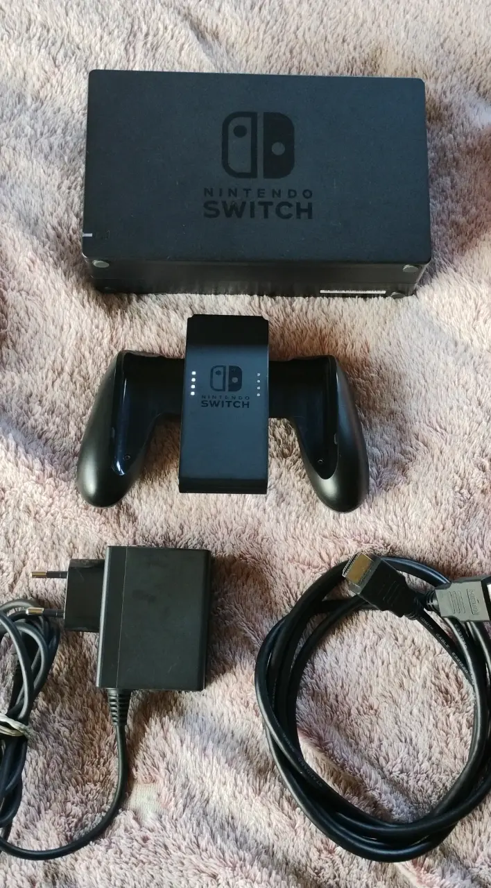 Nintendo Switch+3 juegos+SD 128 GB+ Bolso - 2