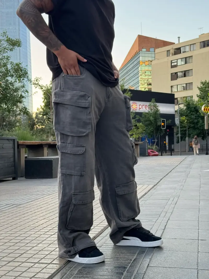 Pantalones cargo grises hombre - 3
