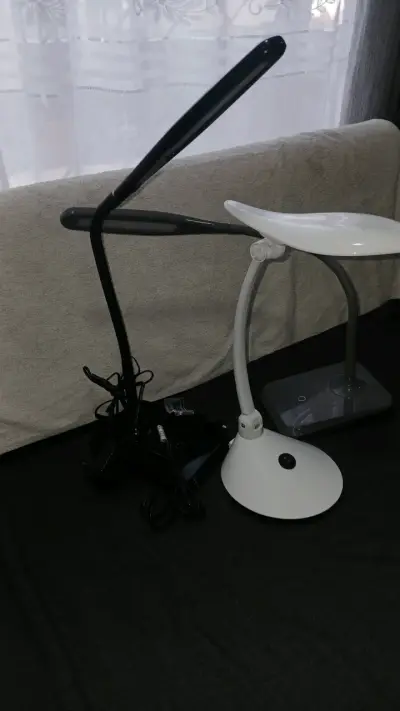 Lámparas de escritorio LED - miniatura 1