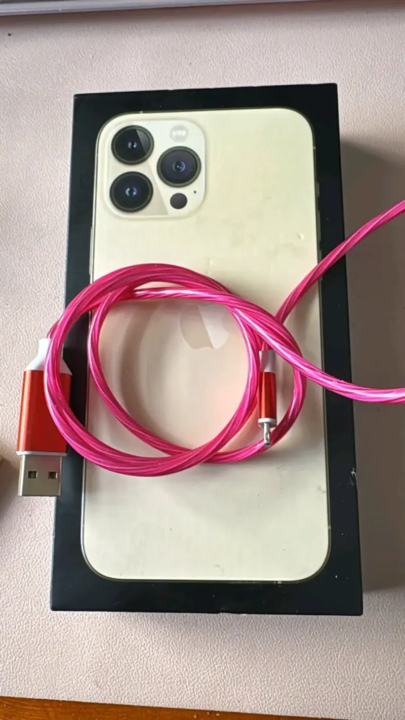 iPhone 13 Pro max en buen estado - 2