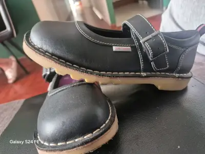 Zapatos niña Hush Puppies negros - miniatura 3