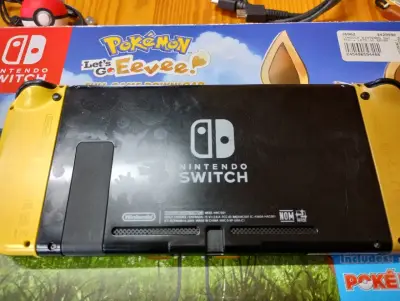 Nintendo Switch Pokémon Edition Lets Go Eevee - miniatura 4