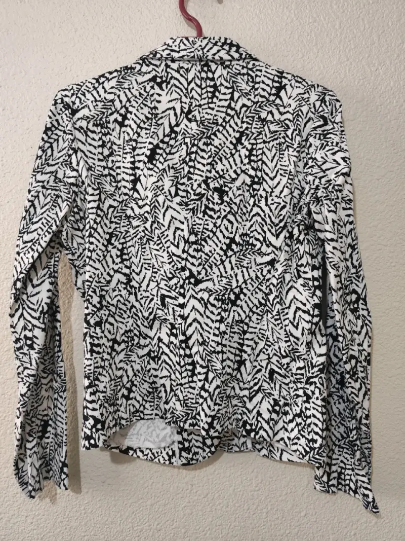 Blazer estampado blanco y negro - 2