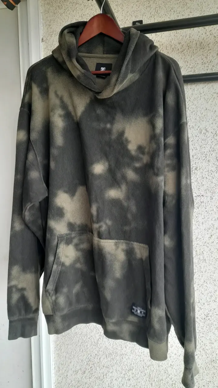 Polerón con capucha tie-dye DC - 2