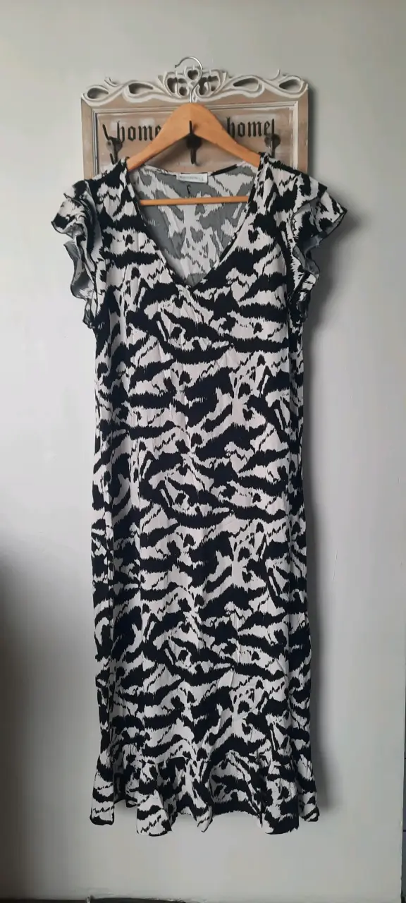 Vestido estampado blanco y negro - 1