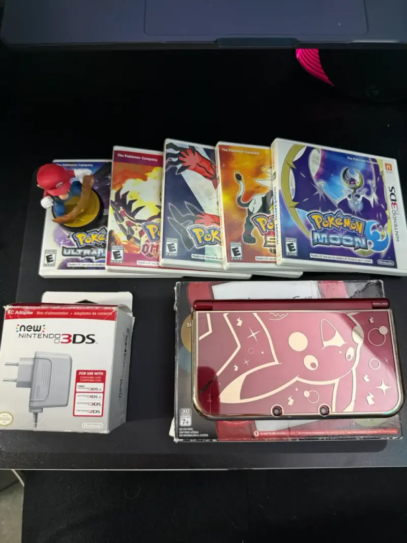 New Nintendo 3DS XL + 5 Juegos Pokémon + Cargador - 2