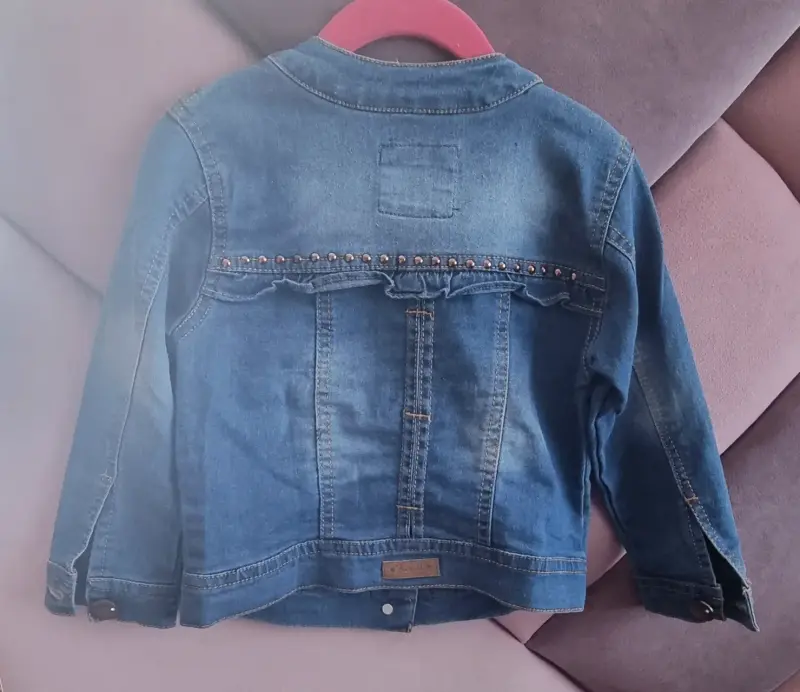 Chaqueta de mezclilla con tachas talla 4 - 2