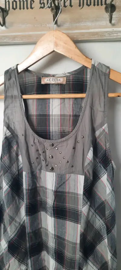 Vestido escocés con apliques talla S - miniatura 2