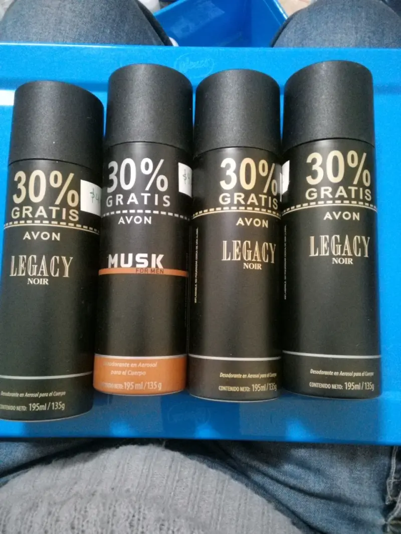 Set de shampoo y acondicionador Avon - 5
