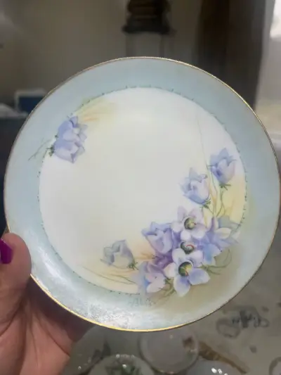 Plato decorativo con flores - miniatura 1