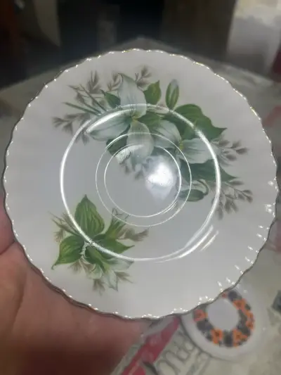 Plato decorativo con flores - miniatura 3