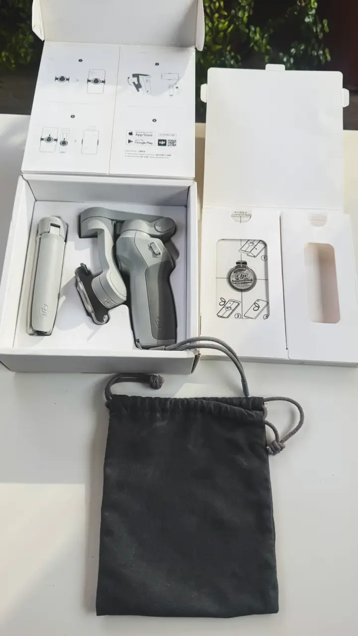 DJI Osmo Mobile 4 Usado - Excelente Estado - 4