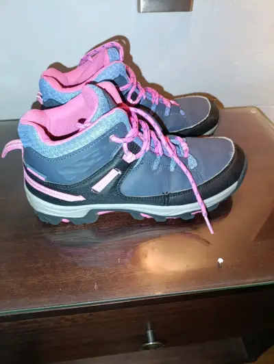 Botas de montaña azul y rosa - miniatura 2
