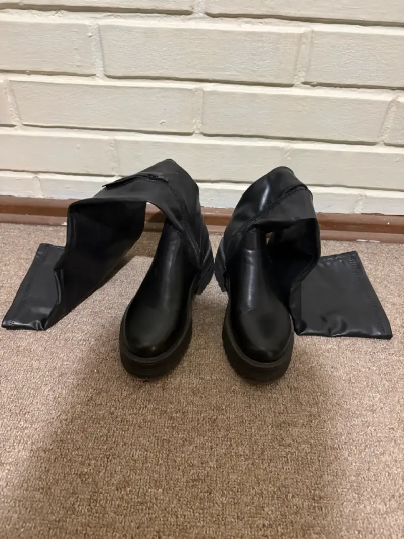 Botas negras con plataforma - 3