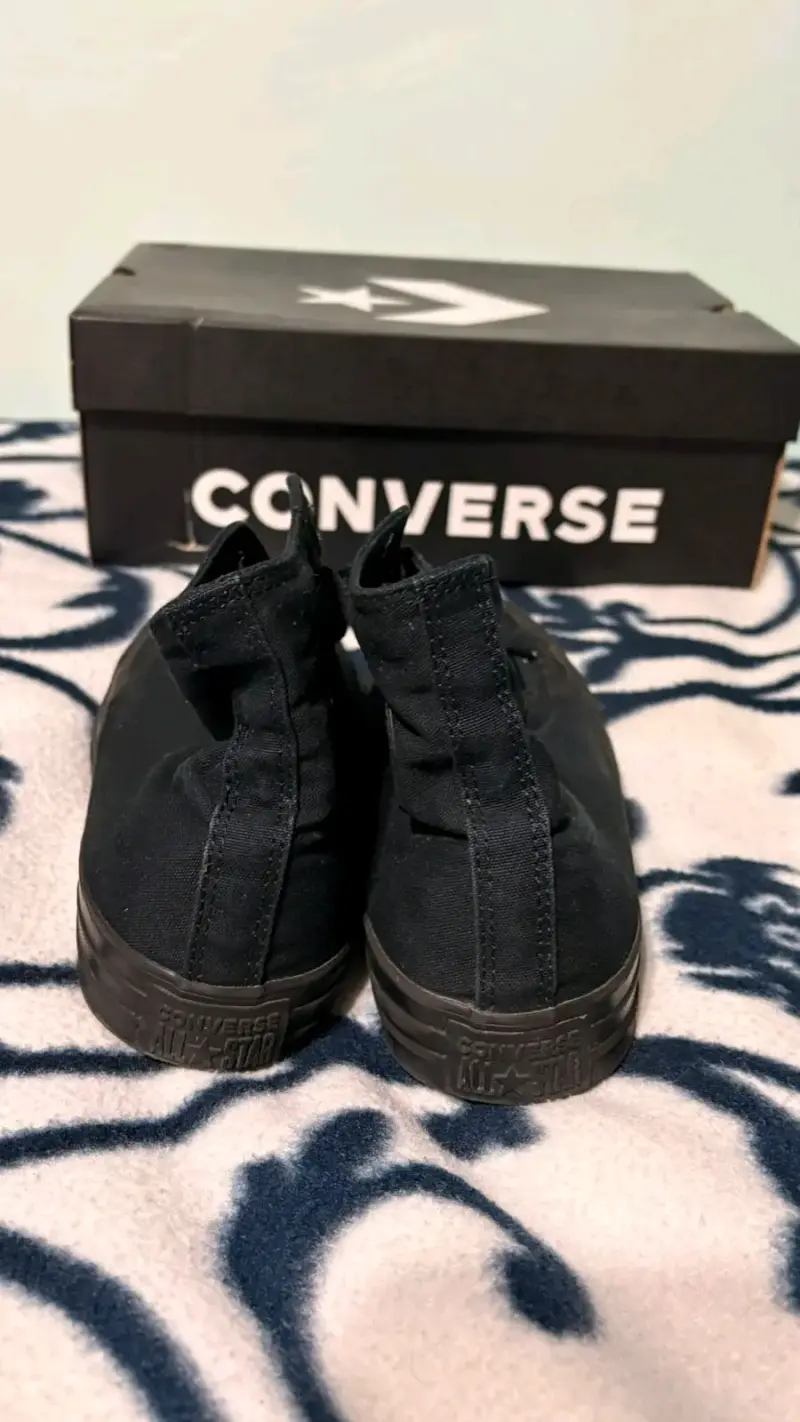 Zapatillas negras Converse altas - 4
