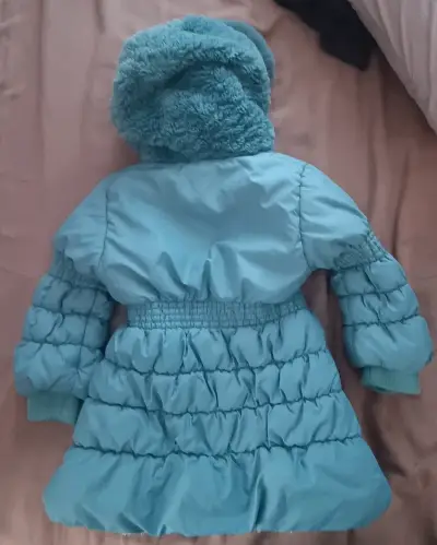 Abrigo infantil verde con capucha talla 3 marca Li - miniatura 3