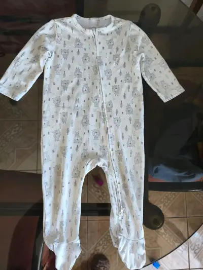 Pijama de 9 a 12 meses - miniatura 2
