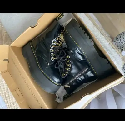 Bototos  Dr. Martens Jadon Max - miniatura 4