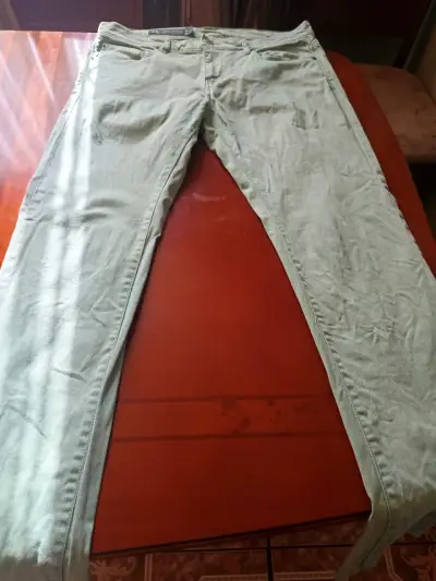 Jeans verde oliva de hombre - miniatura 3