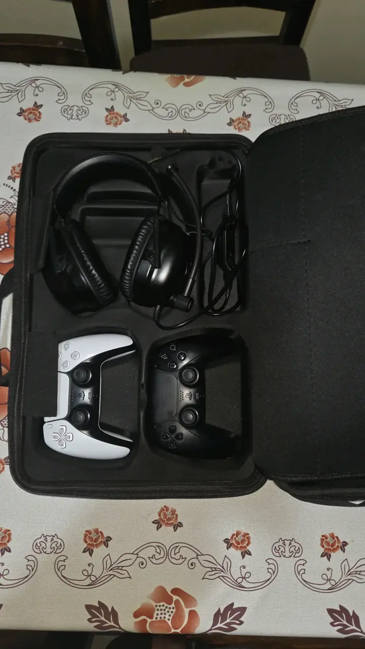 PlayStation 5 - 6
