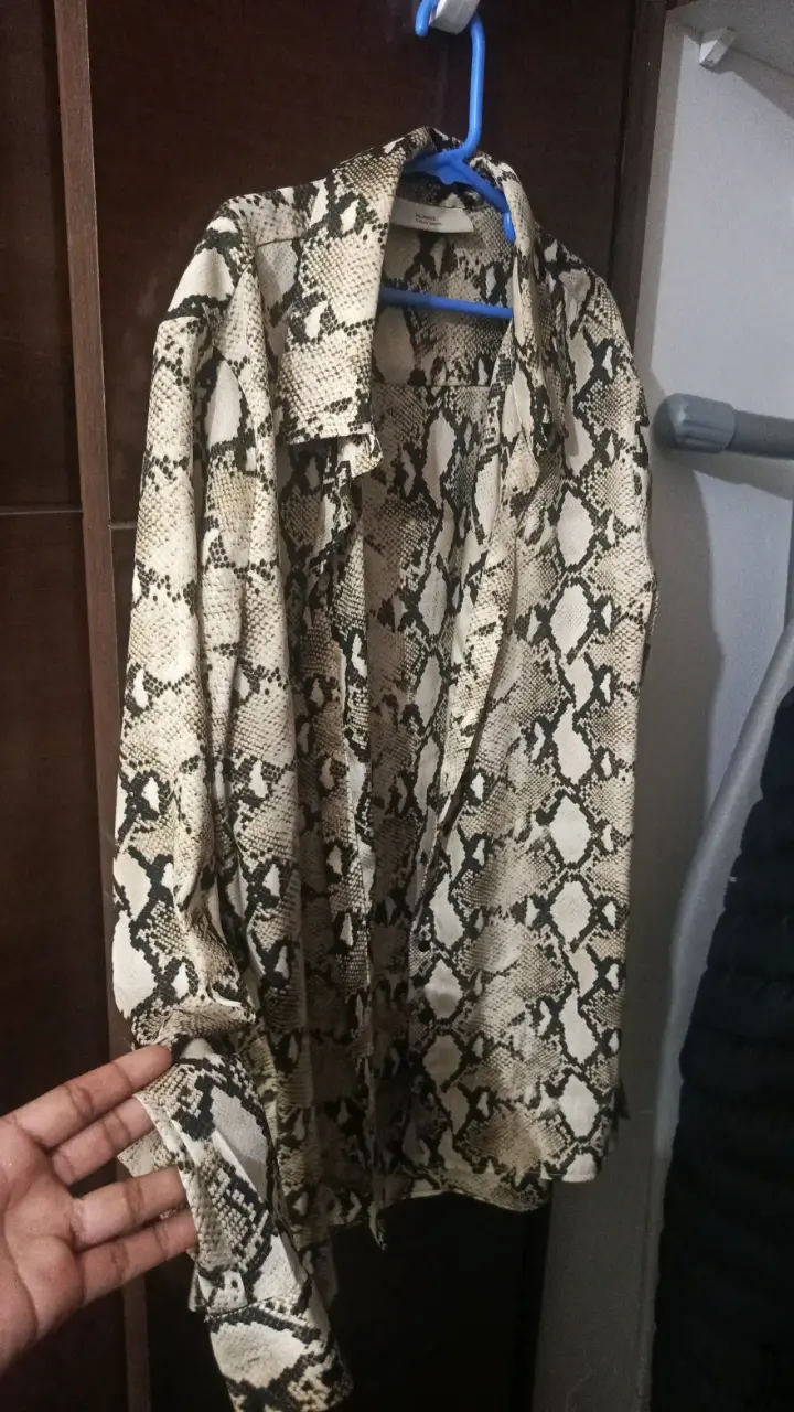 Camisa estampado serpiente - 1