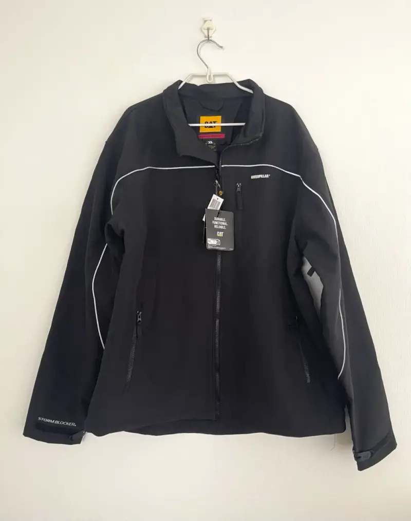 Chaqueta negra impermeable Caterpillar - 4