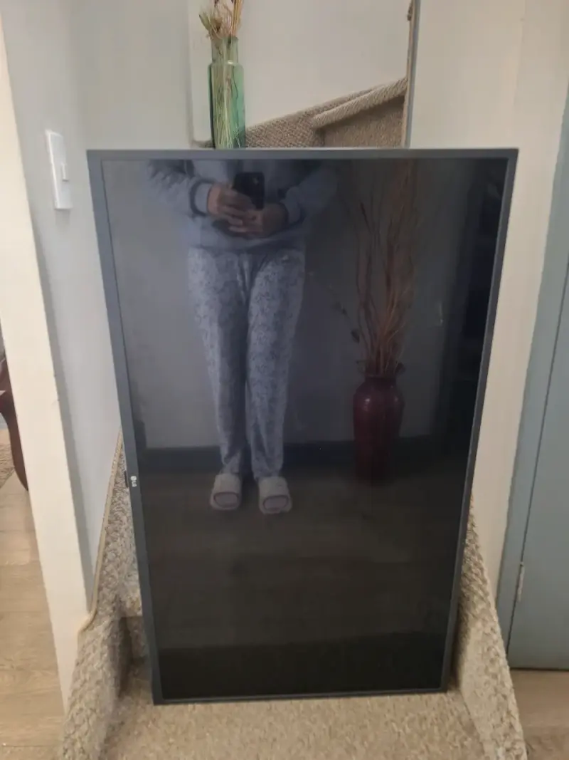 Televisor LG pantalla plana - 1