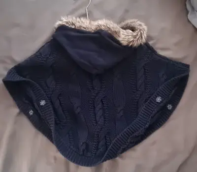 Poncho de lana con capucha talla 1 año - miniatura 2