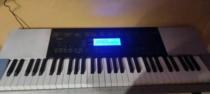 Teclado electrónico Casio - 3