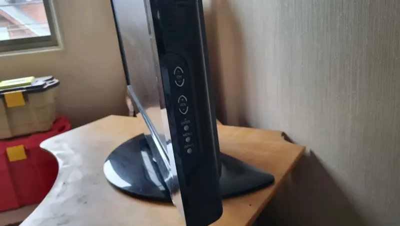 Televisor LG pantalla plana - 3